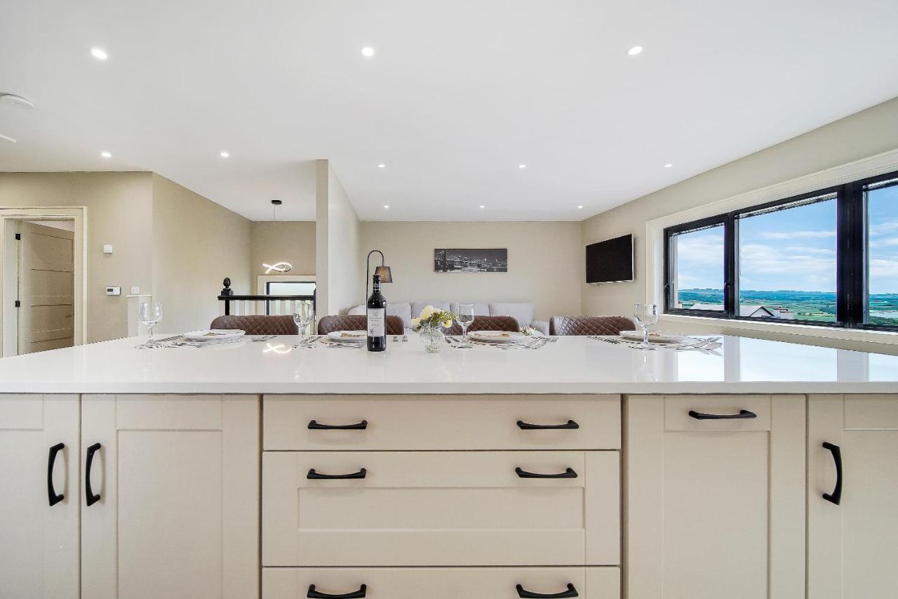 Seaview Lodge Apartment 'Sleeping 4 Guests' Rockstown Exteriér fotografie