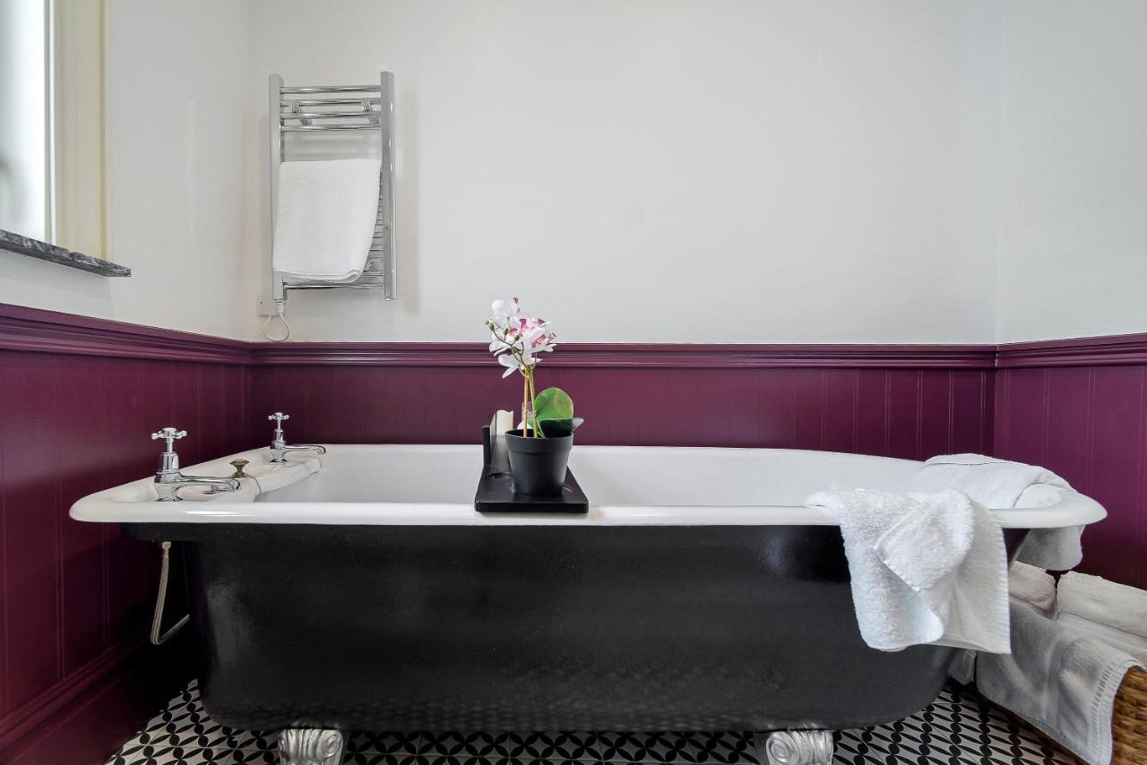 Seaview Lodge Apartment 'Sleeping 4 Guests' Rockstown Exteriér fotografie
