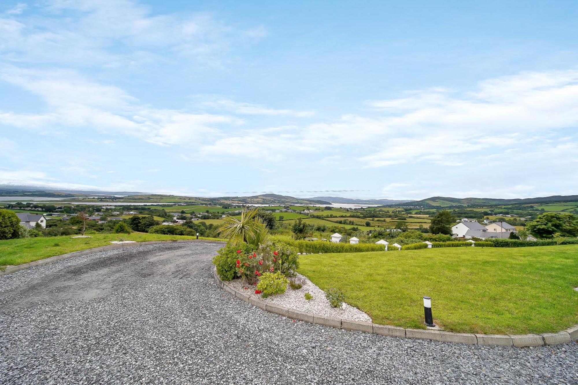 Seaview Lodge Apartment 'Sleeping 4 Guests' Rockstown Exteriér fotografie