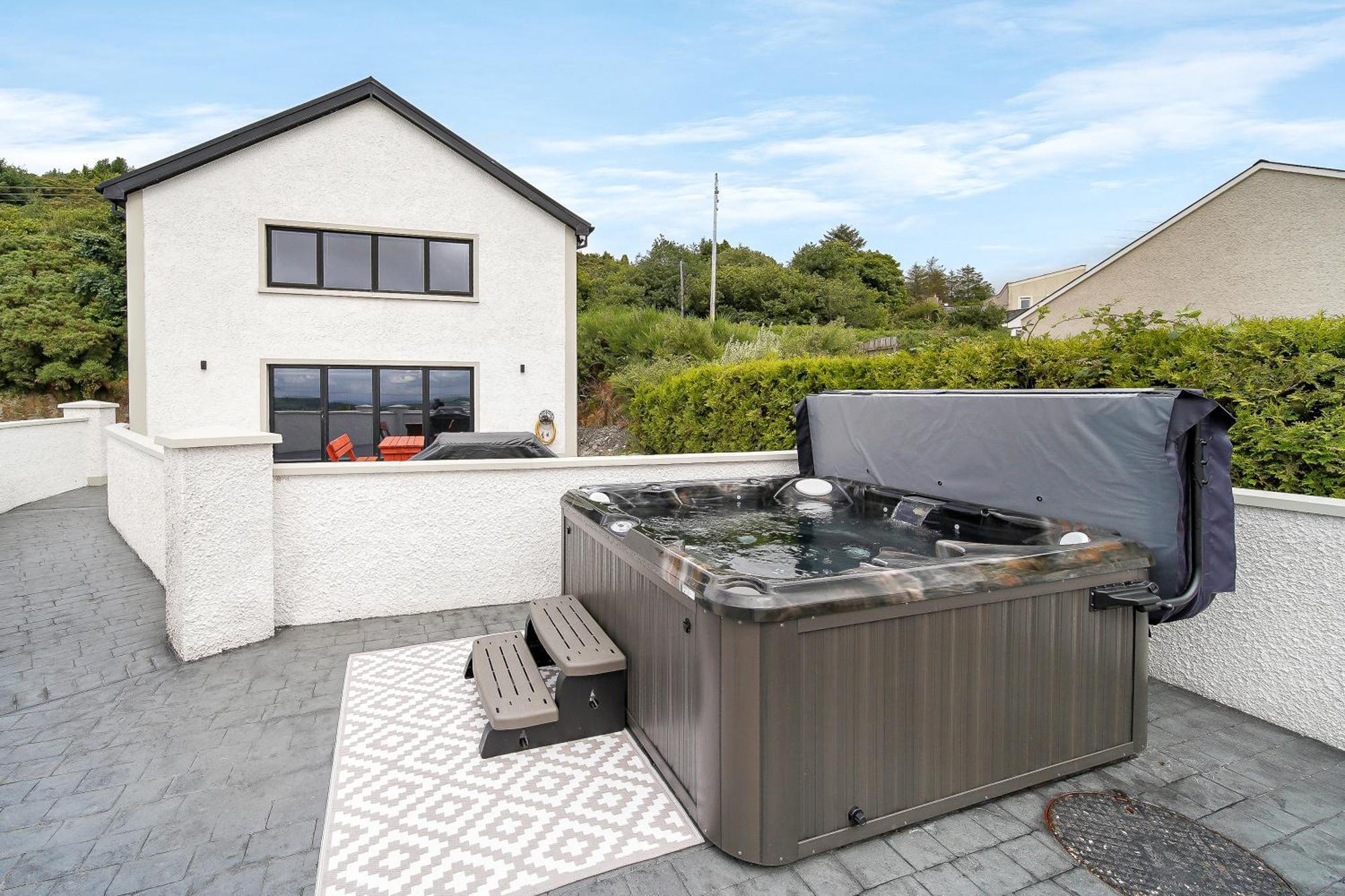 Seaview Lodge Apartment 'Sleeping 4 Guests' Rockstown Exteriér fotografie