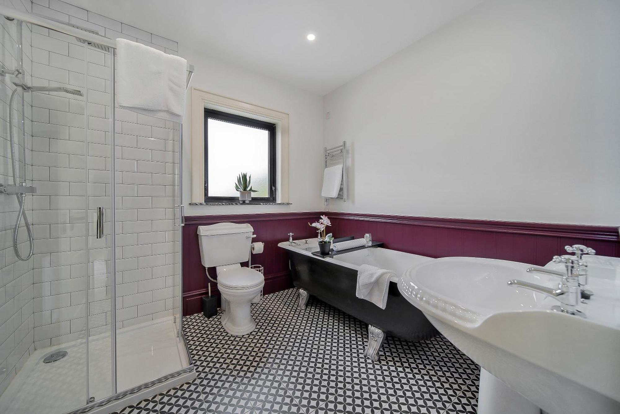 Seaview Lodge Apartment 'Sleeping 4 Guests' Rockstown Exteriér fotografie